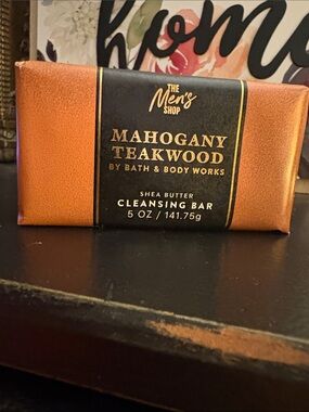 Bath & Body Works Mahogany Teakwood Cleansing Bar - Brown & Black